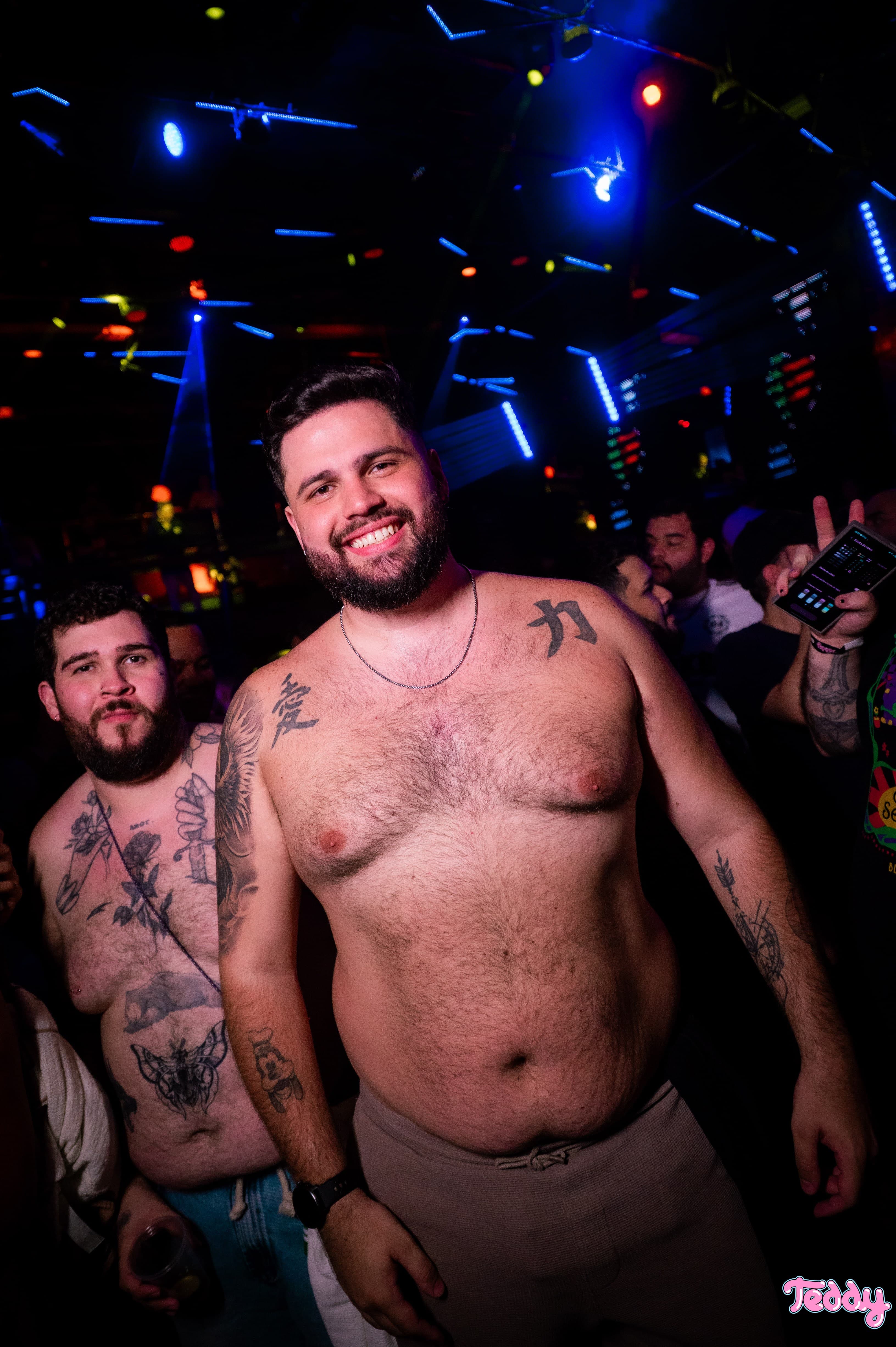 Foto em destaque — TEDDY LATINA